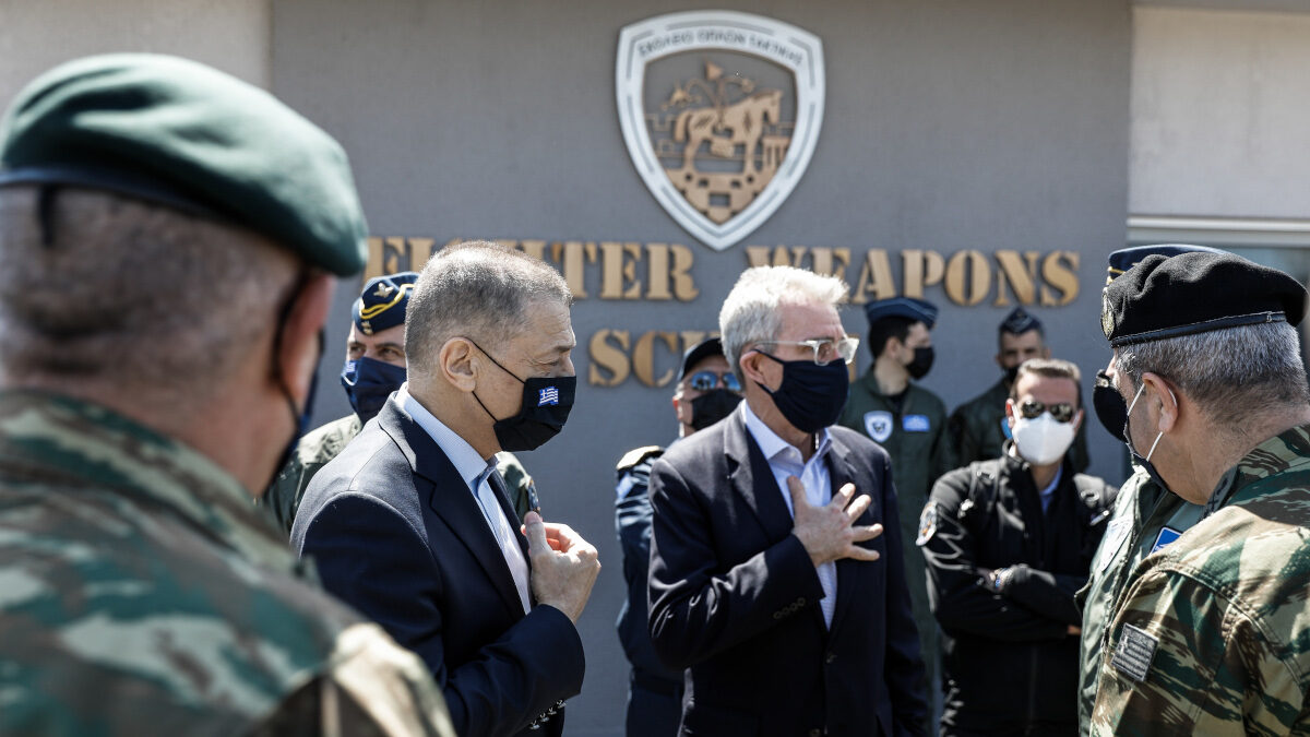 Στιγμιότυπο από την τελική φάση της αεροπορικής άσκησης "ΗΝΙΟΧΟΣ 2021" στο αεροδρόμιο της 117 ΠΜ στην Ανδραβίδα Ηλείας, την Τρίτη 20 Απριλίου 2021
