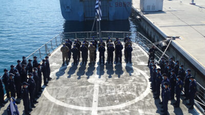 Πολεμικό Ναυτικό - Ευρωπαϊκή Ένωση - Λιβύη - Αλλαγή Διοικητού εν πλω επιχείρησης IRINI στο ελικοδρόμιο της Φρεγάτας Αιγαίο στον Τάραντα Ιταλίας 1/4/2021