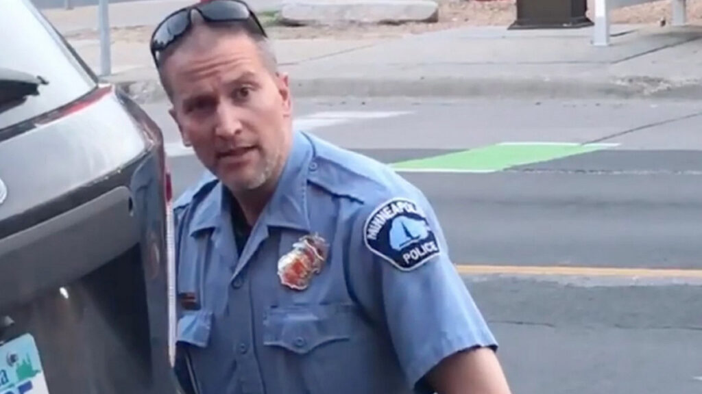 Ντέρεκ Σόβιν, ο αστυνομικός της Μινεάπολiς των ΗΠΑ που δολοφόνησε τον Τζόρτζ Φλόιντ στις 25 Μάη του 2020