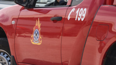 Πυρκαγιά σε αποθήκη Αργολίδα - Πυροσβέστες - Πυροσβεστική Υπηρεσία