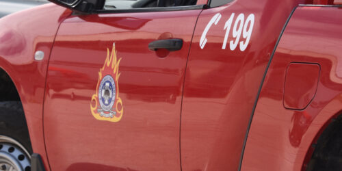 Πυρκαγιά σε αποθήκη Αργολίδα - Πυροσβέστες - Πυροσβεστική Υπηρεσία