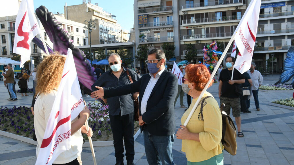 Κινητοποίηση εικαστικών στην πλατεία Γεωργίου στην Πάτρα