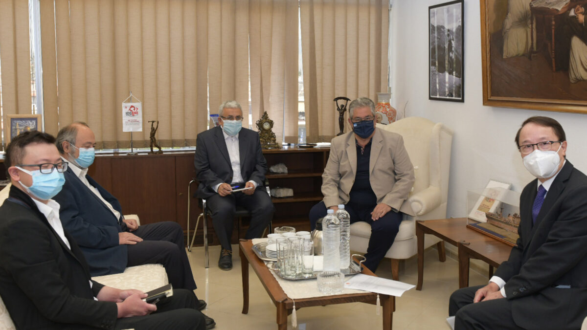 Συνάντηση του Δ. Κουτσούμπα με τον Πρέσβη του Βιετνάμ