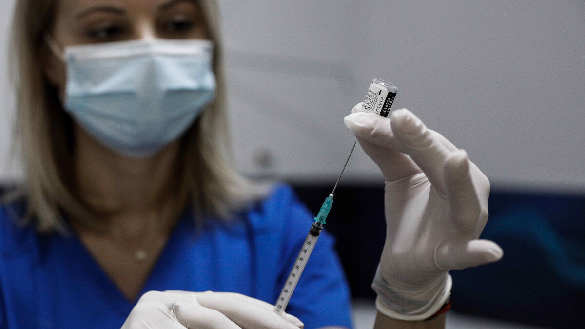 Εμβολιασμός στο Ασκληπιείο Βούλας