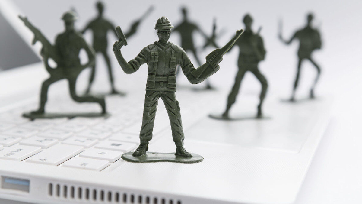 Κυβερνοχώρος - Θέατρο πολέμου - Κυβερνοεπιθέσεις - Υβριδικό όπλο