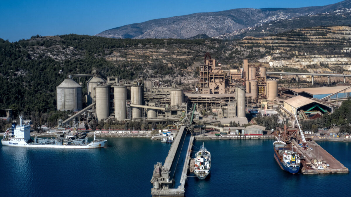 Εγκαταστάσεις της ΑΓΕΤ - Ηρακλής στο Βόλο που δηλητηριάζει την πόλη με την καύση σκουπιδιών