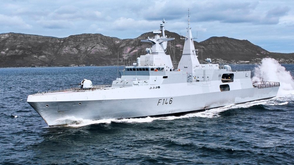 Γερμανική Φρεγάτα τύπου ΜΕΚΟ Α-200 τεχνολογίας stealth