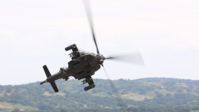 Ελικόπτερο της Αεροπορίας Στρατού στην «STRIKE BACK-21» στο Κορέν της Βουλγαρίας - Ελικόπτερο Boeing AH-64 Apache