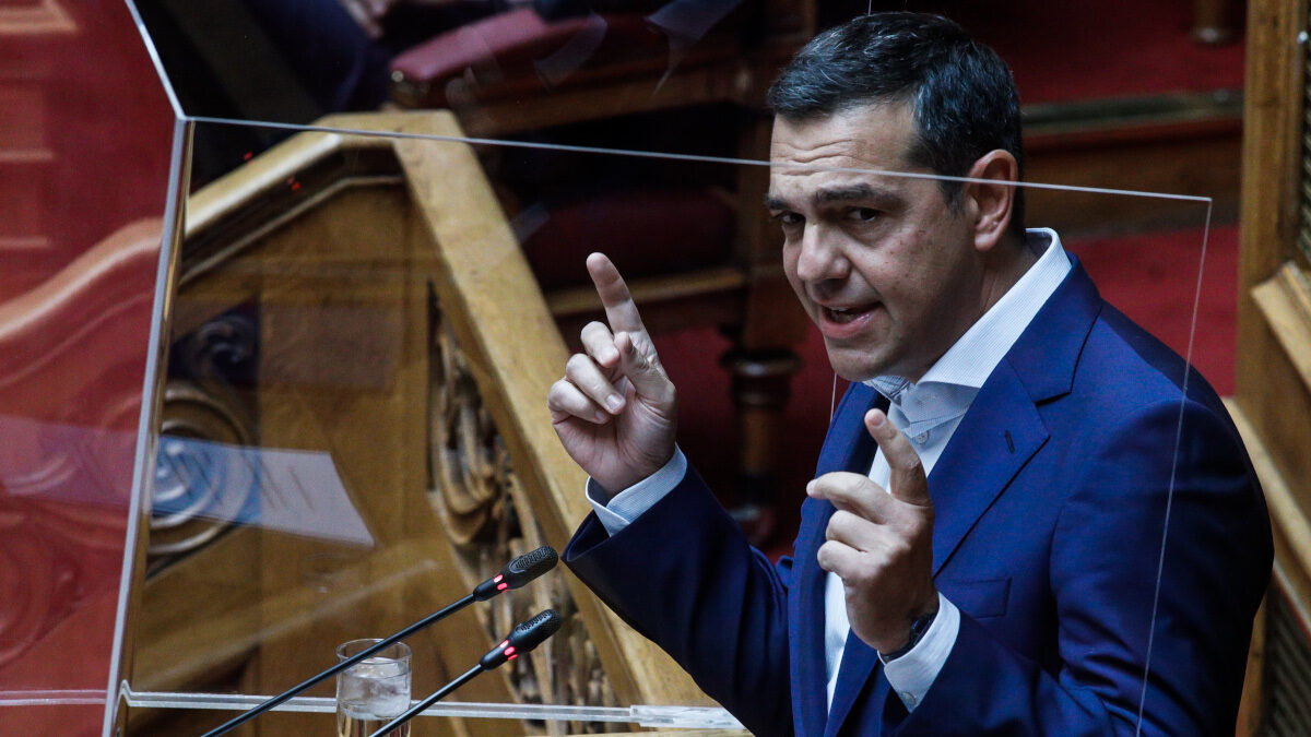 Ο Αλέξης Τσίπρας στη συζήτηση στη Βουλή του αντεργατικού νομοσχεδίου Χατζηδάκη