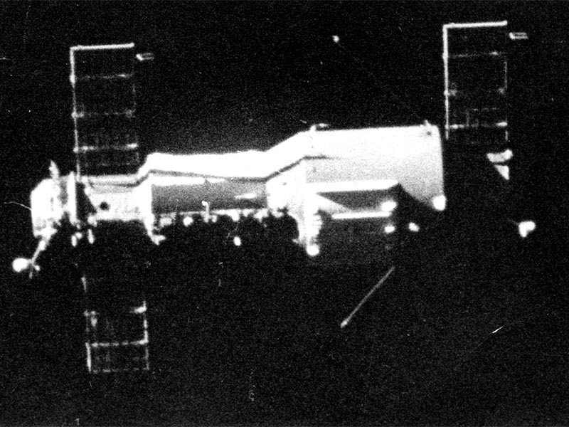 ΕΣΣΔ - Διαστημικό πρόγραμμα - Σαλιούτ 1