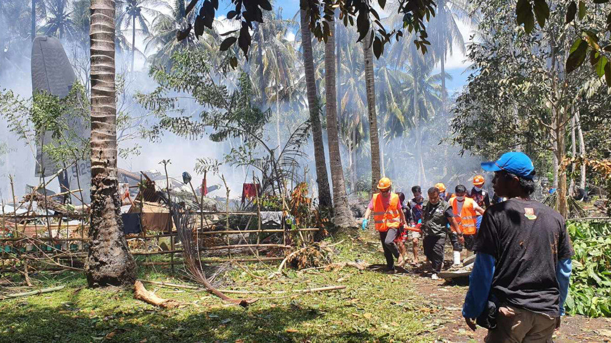 Σθντριβή στρατιωτικού αεροσκάφους στις Φιλιππίνες