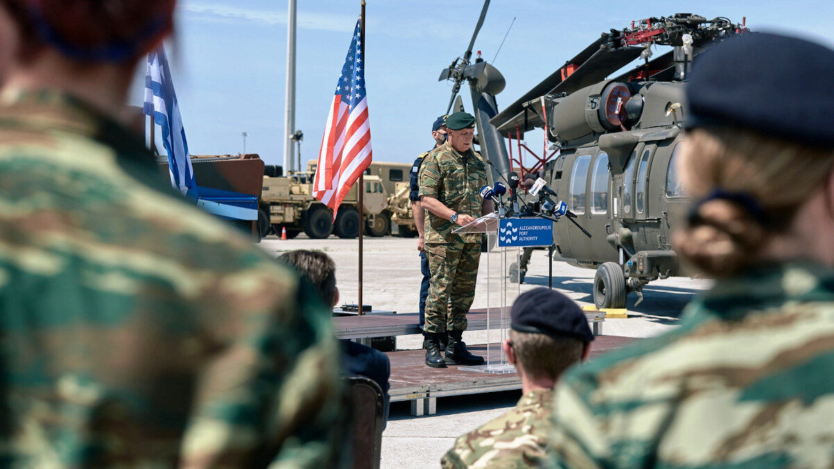 Μονάδες του Αμερικανικού Στρατού (ΗΠΑ) έχουν αποβιβαστεί στο λιμάνι της Αλεξανδρούπολης με προορισμό Βαλκάνια και δυτικά σύνορα με τη Ρωσία (Defender Europe 2021) - Mάης 2021