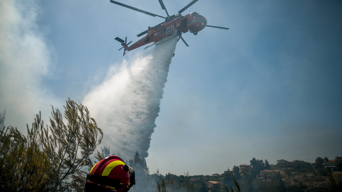 Πυροσβεστική - Πυρκαγιά - Φωτιά σε δασική έκταση στον Βαρνάβα Αττικής. Σάββατο 10 Ιουλίου 2021