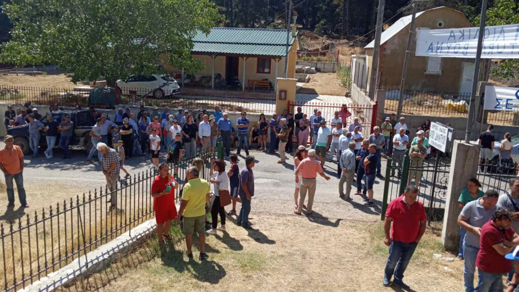 Μαζική κινητοποίηση στο Γολέμι Αχαΐας ενάντια στα σχέδια για εγκατάσταση ανεμογεννητριών 16/8/21