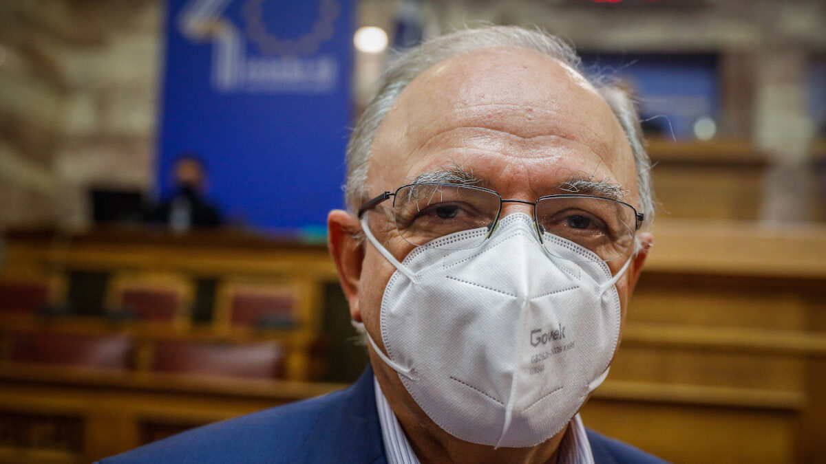 Ο Δημήτρης Παπαδημούλης, επικεφαλής της ευρωομάδας του ΣΥΡΙΖΑ και αντιπρόεδρος του Ευρωπαϊκού Κοινοβουλίου σε εκδήλωση στη Βουλή για τα 40 χρόνια της Ευρωπαϊκής Ένωσης - Φλεβάρης 2021