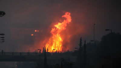 Πυρκαγιά στη Βαρυμπόμπη - Πυροσβεστική