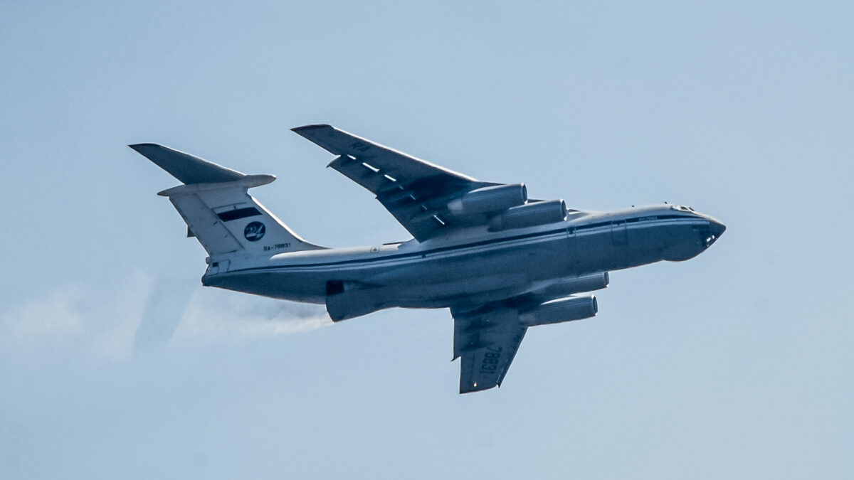 Πυροσβεστικό Ιλιούσιν (IL-76) επιχειρεί στην πυρκαγιά στα Βίλια, Αττικής - 17/8/2021