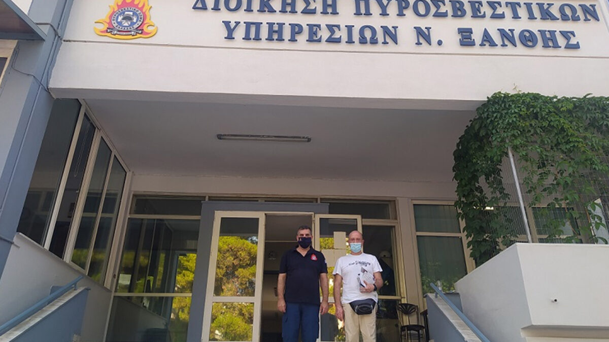 Περιοδεία του Κώστα Βογιατζή, δημοτικού σύμβουλου Ξάνθης και μέλους της Επιτροπής Περιοχής Ανατολικής Μακεδονίας - Θράκης του ΚΚΕ στις Πυροσβεστικές Υπηρεσίες της Ξάνθης και της Βιομηχανικής Περιοχής