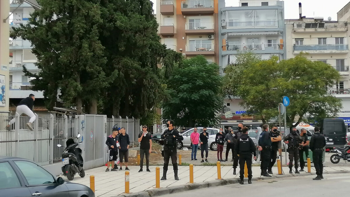 ΕΠΑΛ Σταυρούπολης: Φασίστες εισέρχονται στο προαύλιο ανενόχλητοι από την Αστυνομία