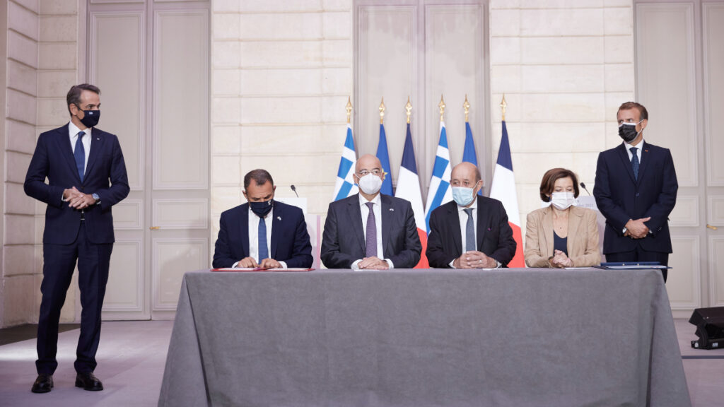 Υπογραφή της στρατηγικής συμφωνίας ανάμεσα σε Ελλάδα και Γαλλία