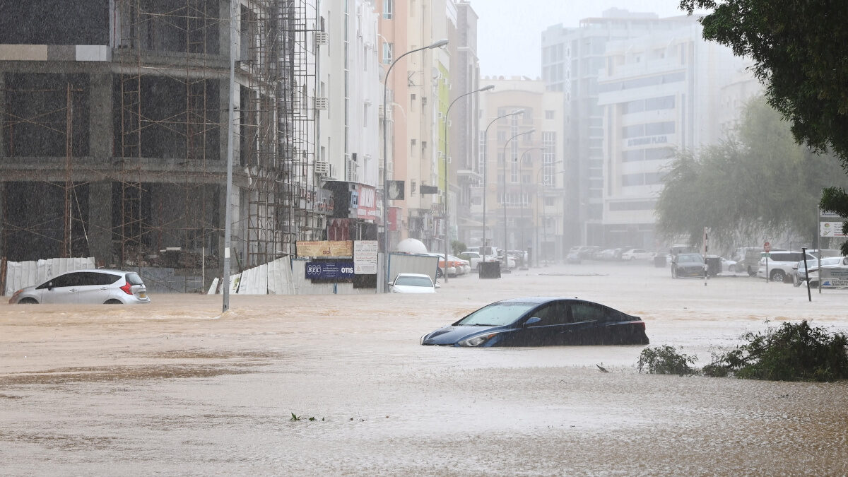 Πλημμύρες από τροπικό κυκλώνα που χτύπησε το Ομάν / Πηγή: Twitter/TRT