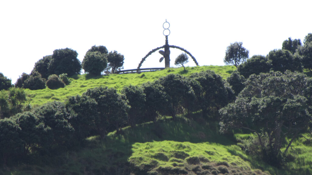 Το μνημείο του πλοίου Rainbow Warrior της GEENPEACE στο Ματάουρι της Νέας Ζηλανδίας