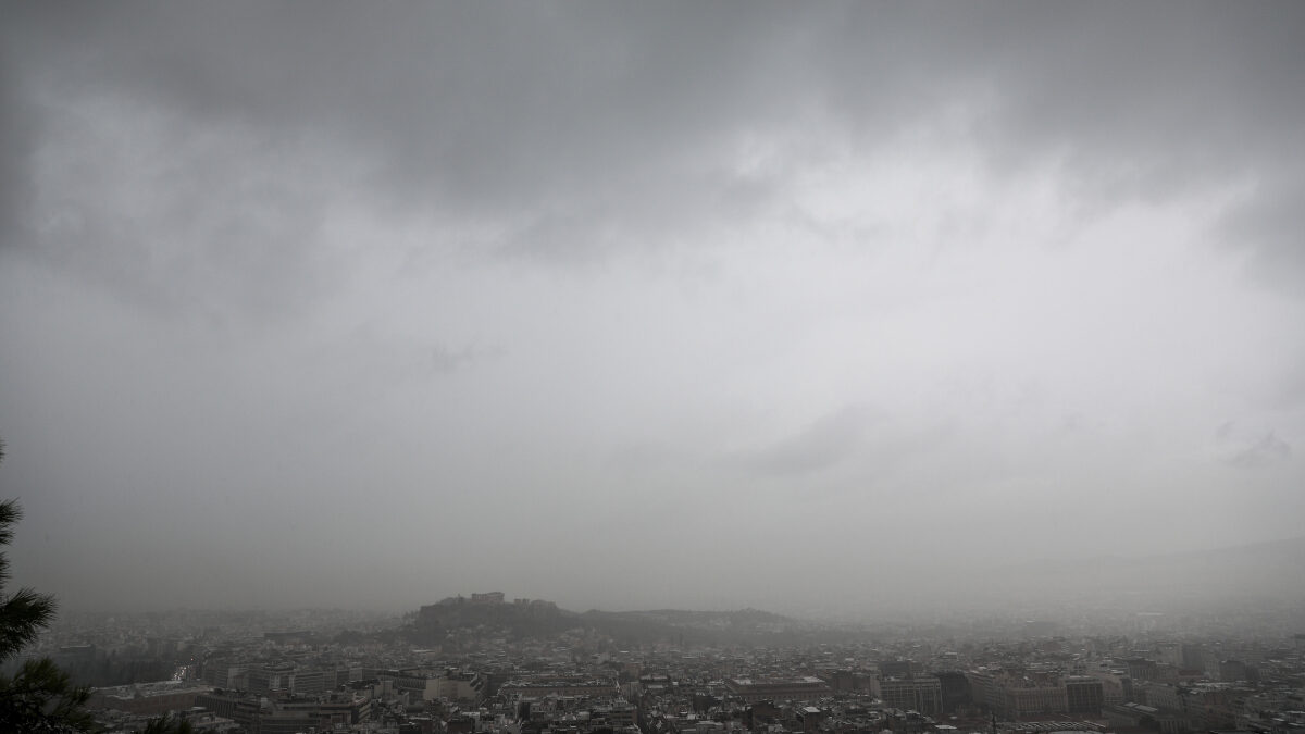 Η κακοκαιρία "Μπάλλος" πάνω από την Αθήνα, Πέμπτη 14 Οκτωβρίου 2021.