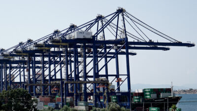 Λιμάνι Πειραιά Σταθμός Εμπορευματοκιβωτίων COSCO στο Ικόνιο