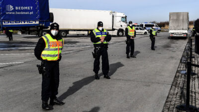 Γερμανοί αστυνομικοί στα σύνορα με την Πολωνία