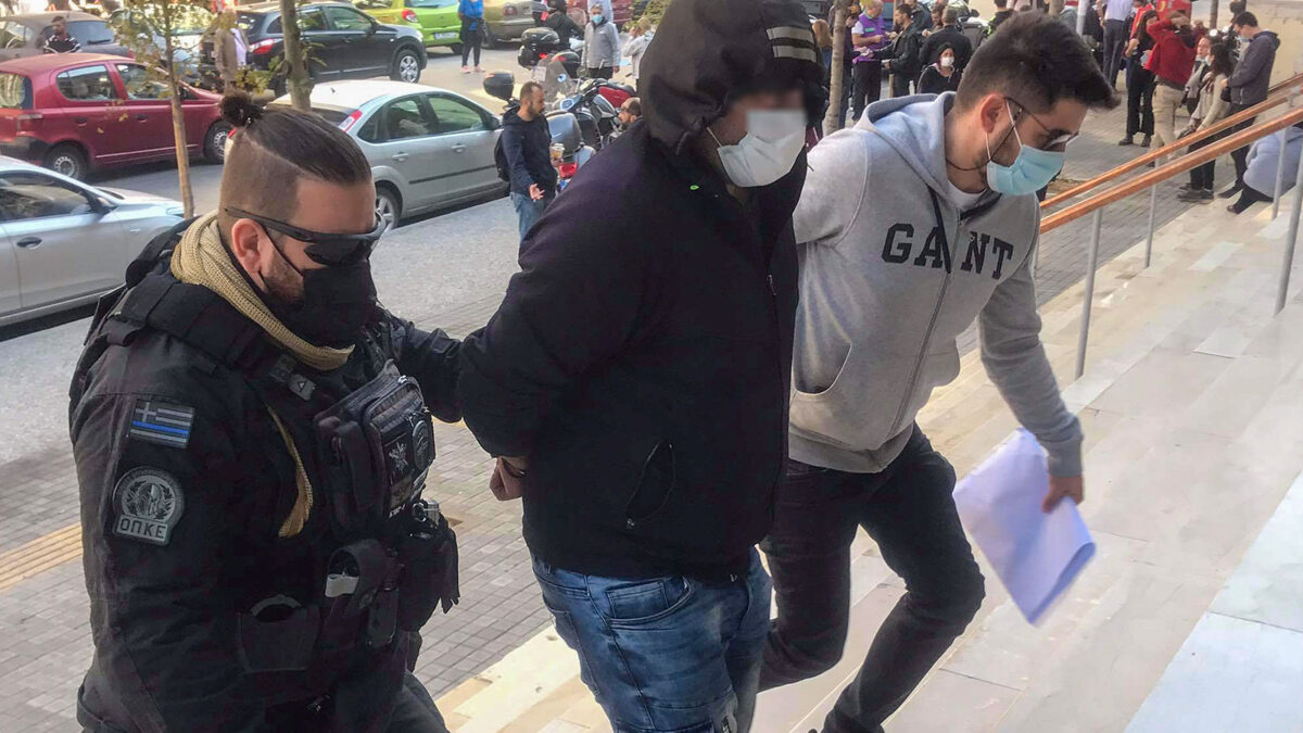 Ο 30χρονος φασίστας που συνελήφθη για την επίθεση σε μέλη του ΚΚΕ και της ΚΝΕ στη Θεσσαλονίκη