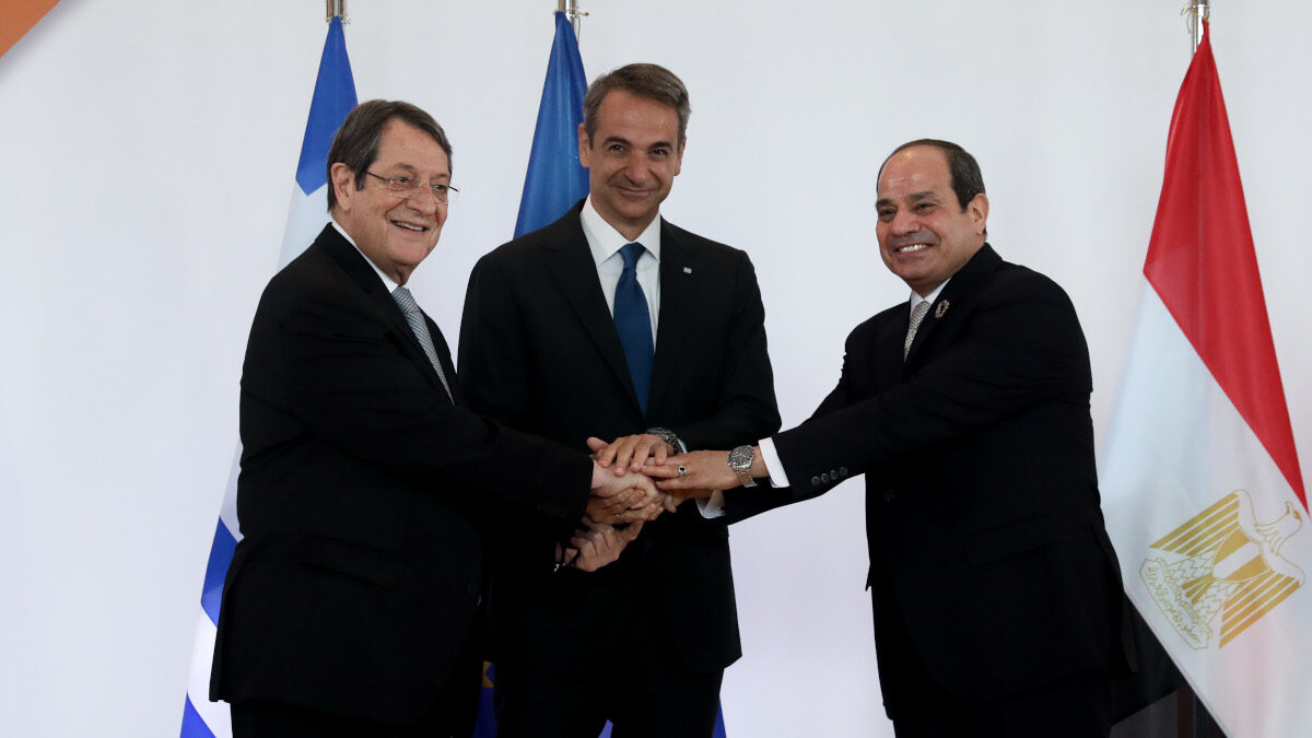 Τριμερής συνάντηση Ελλάδας - Κύπρου - Αιγύπτου στην Αθήνα, 19/10/21 - Κ. Μητσοτάκης, Ν. Αναστασιάδης, Φ. αλ Σίσι