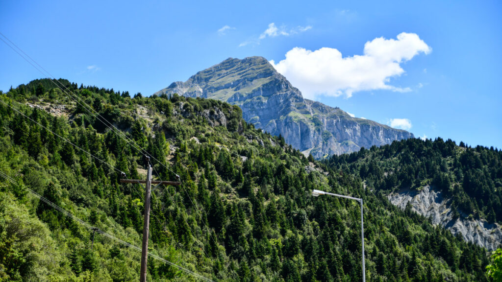 Βουνό - Λιακάδα - Σύννεφα - Κορυφή - Ελατοδάσος - Αθαμανικά όροι - Τζουμέρκα