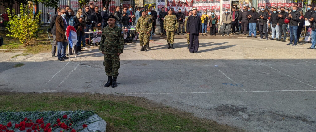 Κατάθεση στεφάνου από στρατευμένους στο μνημείο για τους πεσόντες της εξέγερσης του Πολυτεχνείου 1973 - 16/11/21 / Πηγή: ALT.GR