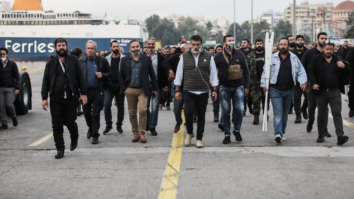 Άφιξη των αγροτών και κτηνοτρόφων από την Κρήτη στο λιμάνι του Πειραιά, Παρασκευή 5 Νοεμβρίου 2021