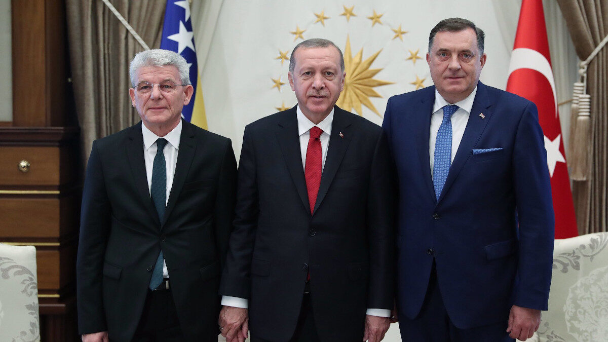 Ο ηγέτης των Σερβοβόσνιων, Μ. Ντόντικ με τον Πρόεδρο της Τουρκίας, Ρ. Τ. Ερντογάν - 2019