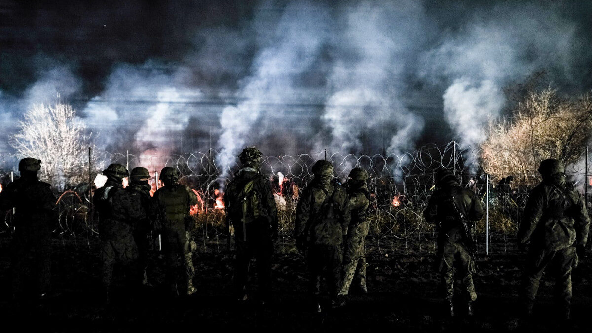 Πολωνικές Ένοπλες Δυνάμεις στα σύνορα με Λευκορωσία απέναντι σε μετανάστες