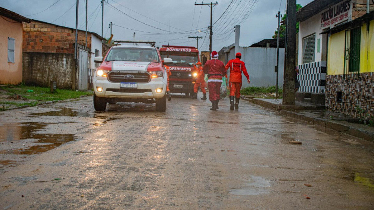 Πυροσβεστική Υπηρεσία Πολιτείας Μπαΐα στη Βραζιλία - Χριστούγεννα 2021