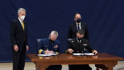 Υπογραφή Μνημονίου Συνεργασίας Λιμενικου και Αμερικανικής Ακτοφυλακής / 14-12-2021