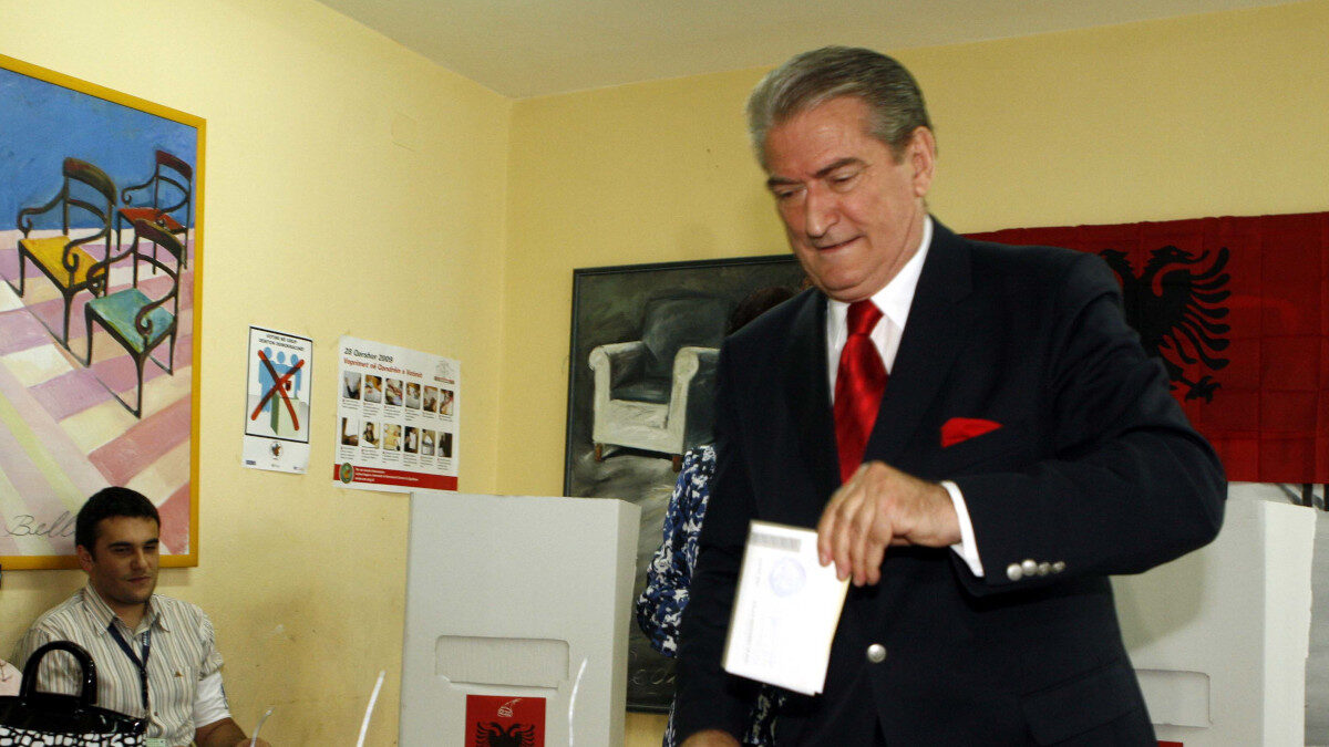 Ο πρώην πρωθυπουργός της Αλβανίας, Σ. Μπερίσα