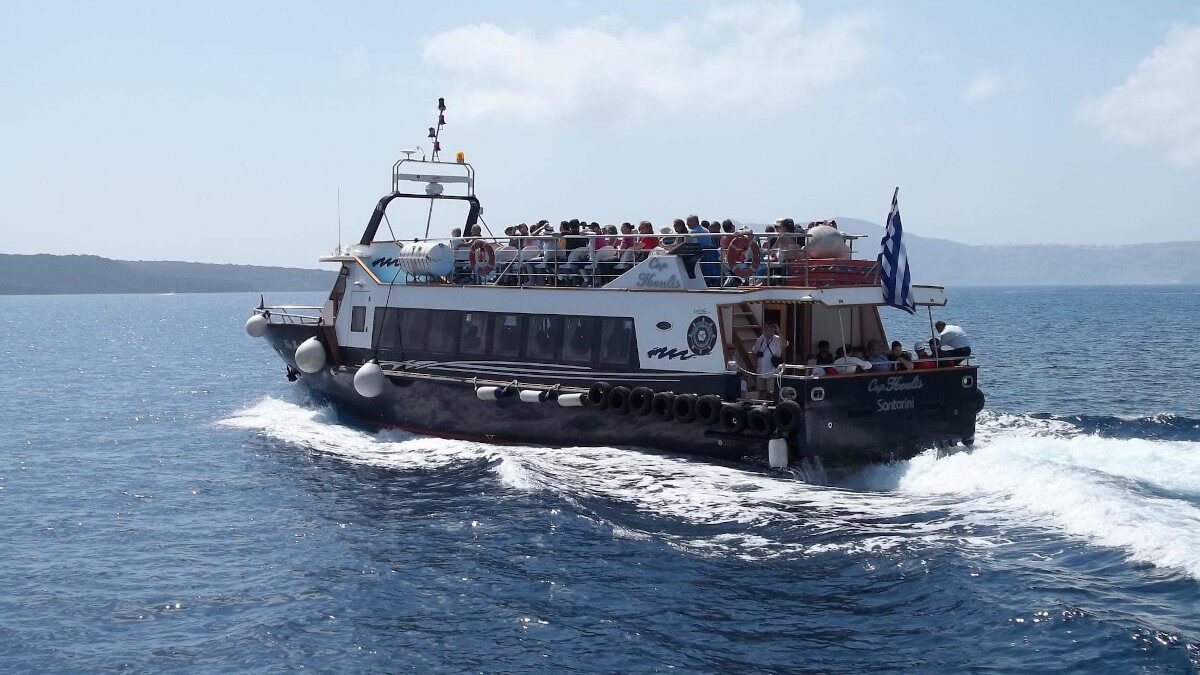 Πλοίο - Το Ε/Γ -Τ/Ρ “ΚΑΠΕΤΑΝ ΚΟΥΛΗΣ” Ν. Θήρας 41 που αξιοποιεί συχνά η Λιμενική Αρχή Θήρας για διακομιδές ασθενών