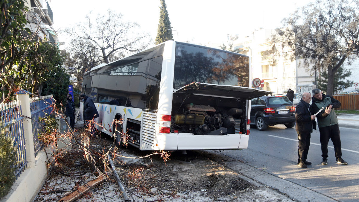 Τροχαίο ατύχημα με λεωφορείο του ΟΑΣΘ