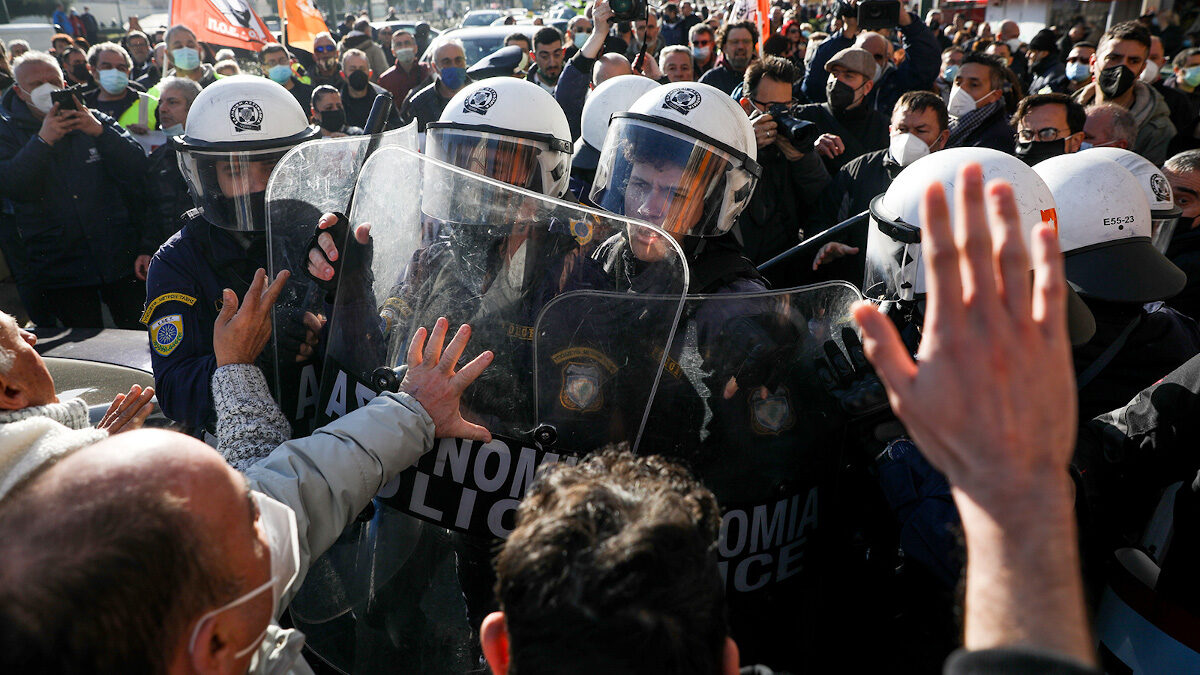 Επίθεση καταστολής σε διαδήλωση για ΒΑΕ