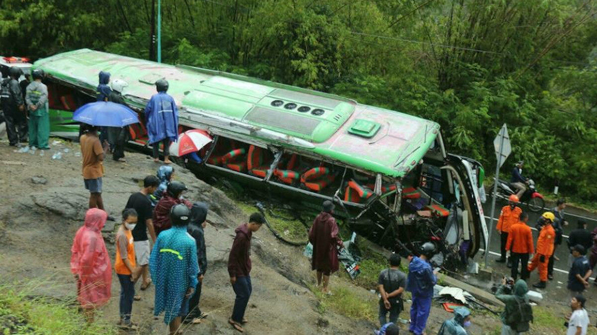 Δυστύχημα με 13 νεκρούς στην Ινδονησία