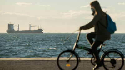 Απογευματινή βόλτα στην παραλία Θεσσαλονίκης