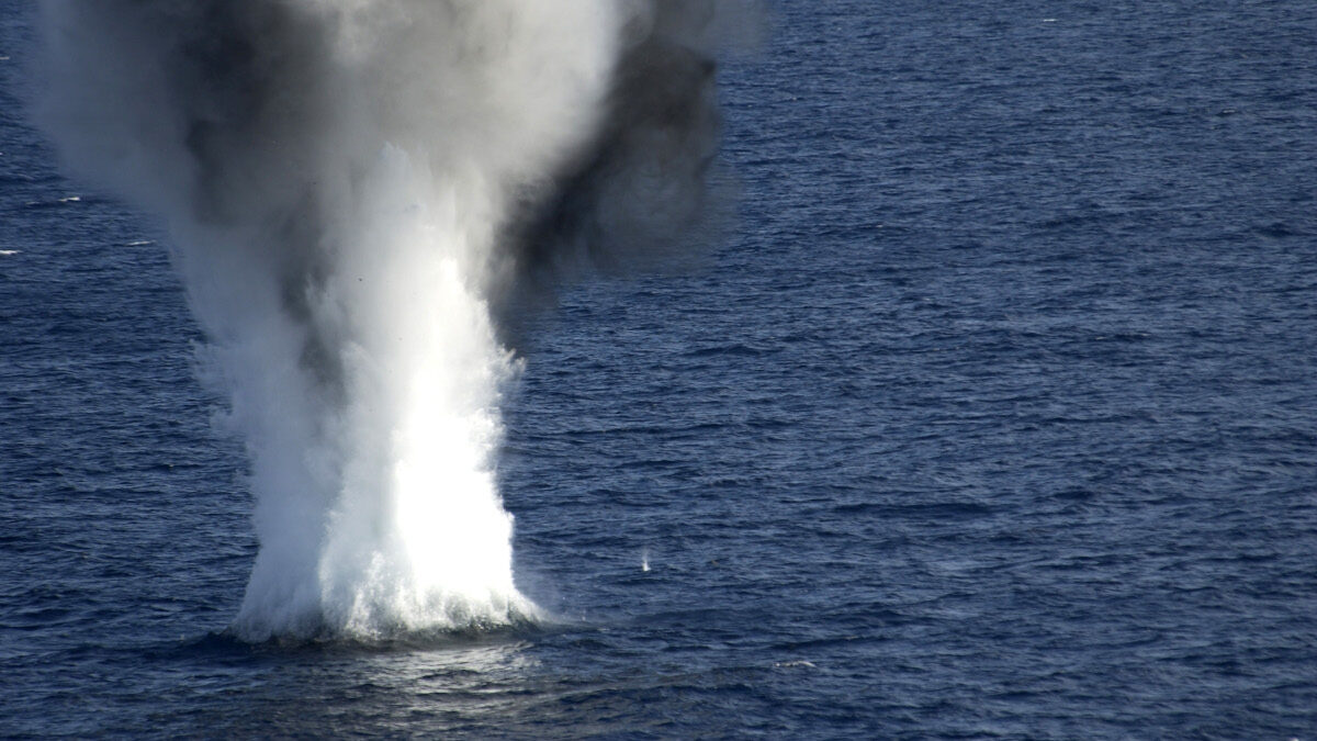 Ελεγχόμενη έκρηξη νάρκης κατά πλοίων