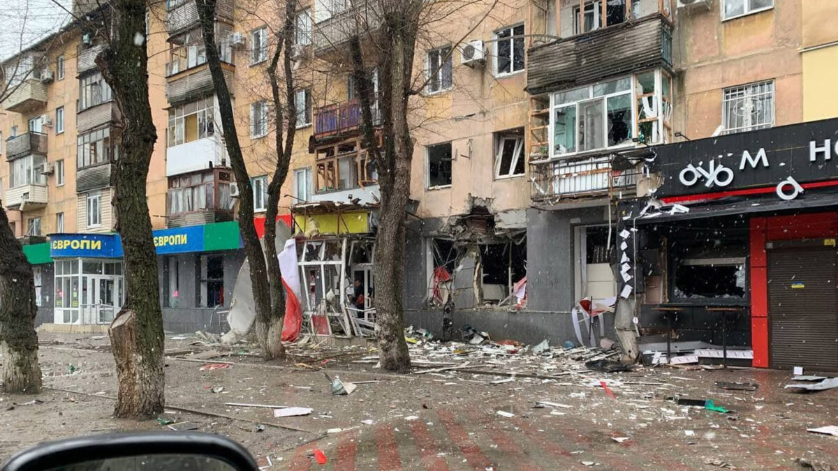 Βομβαρδισμός Μαριούπολης - 04/03/2022 - Ιμπεριαλιστική επέμβαση της Ρωσίας στην Ουκρανία