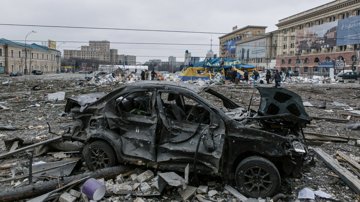 Κέντρο πόλης της Ουκρανίας μετα απο βομβαρδισμό - Ιμπεριαλιστική επέμβαση της Ρωσίας στην Ουκρανία - Φλεβάρης 2022