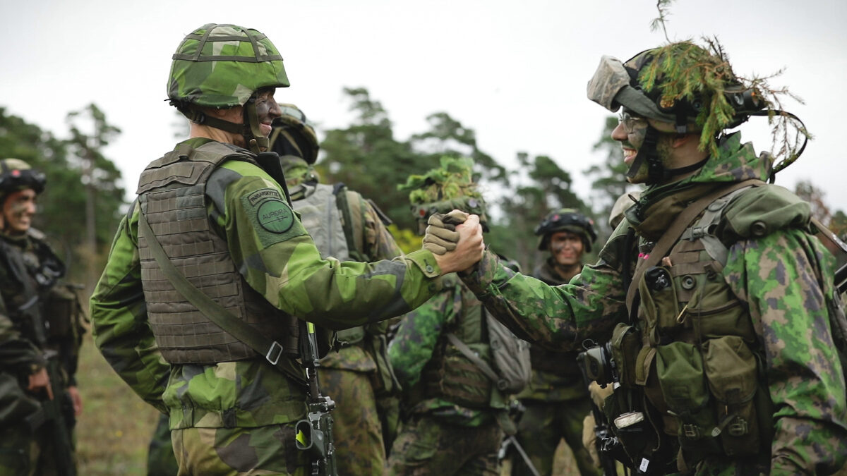 Φινλανδικά στρατεύματα στην Νατοϊκή άσκηση Trident Juncture 18 μαζί με Σουηδία και Νορβηγία