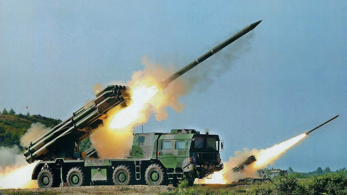 BM-30 Αυτοκινούμενος πολλαπλός εκτοξευτήρας πυραύλων Smerch των Ρωσικών Ενόπλων Δυνάμεων