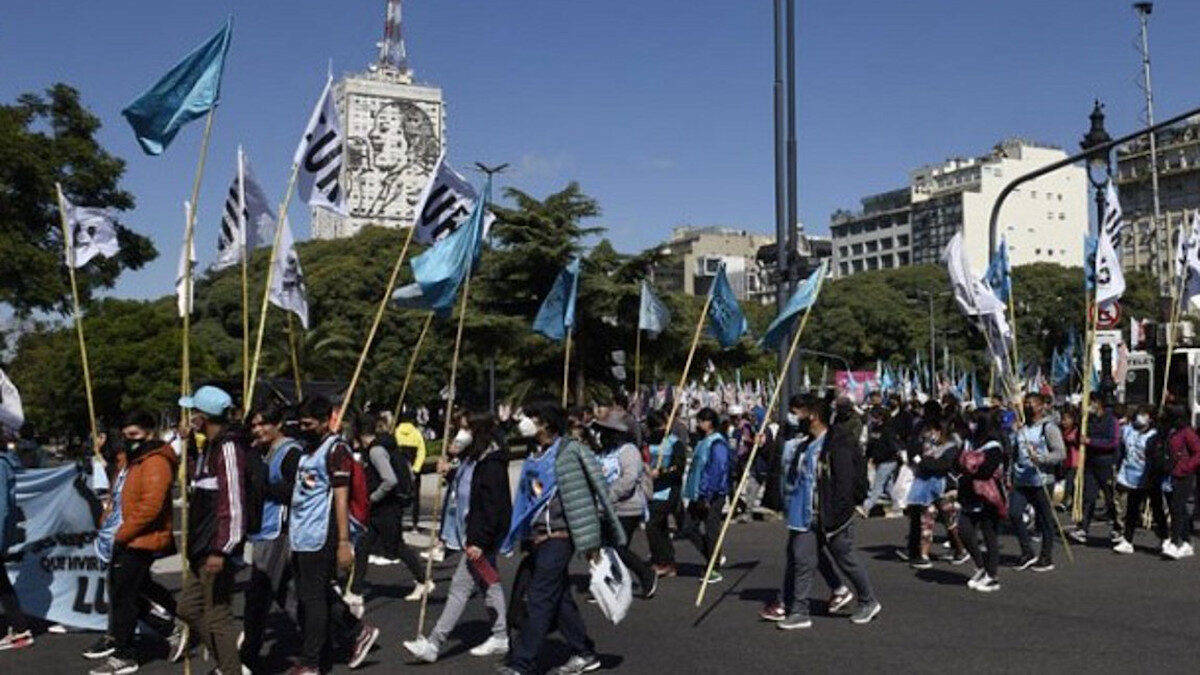 Λαϊκές κινητοποιήσεις στην Αργεντινή για μέτρα κατά της ακρίβειας